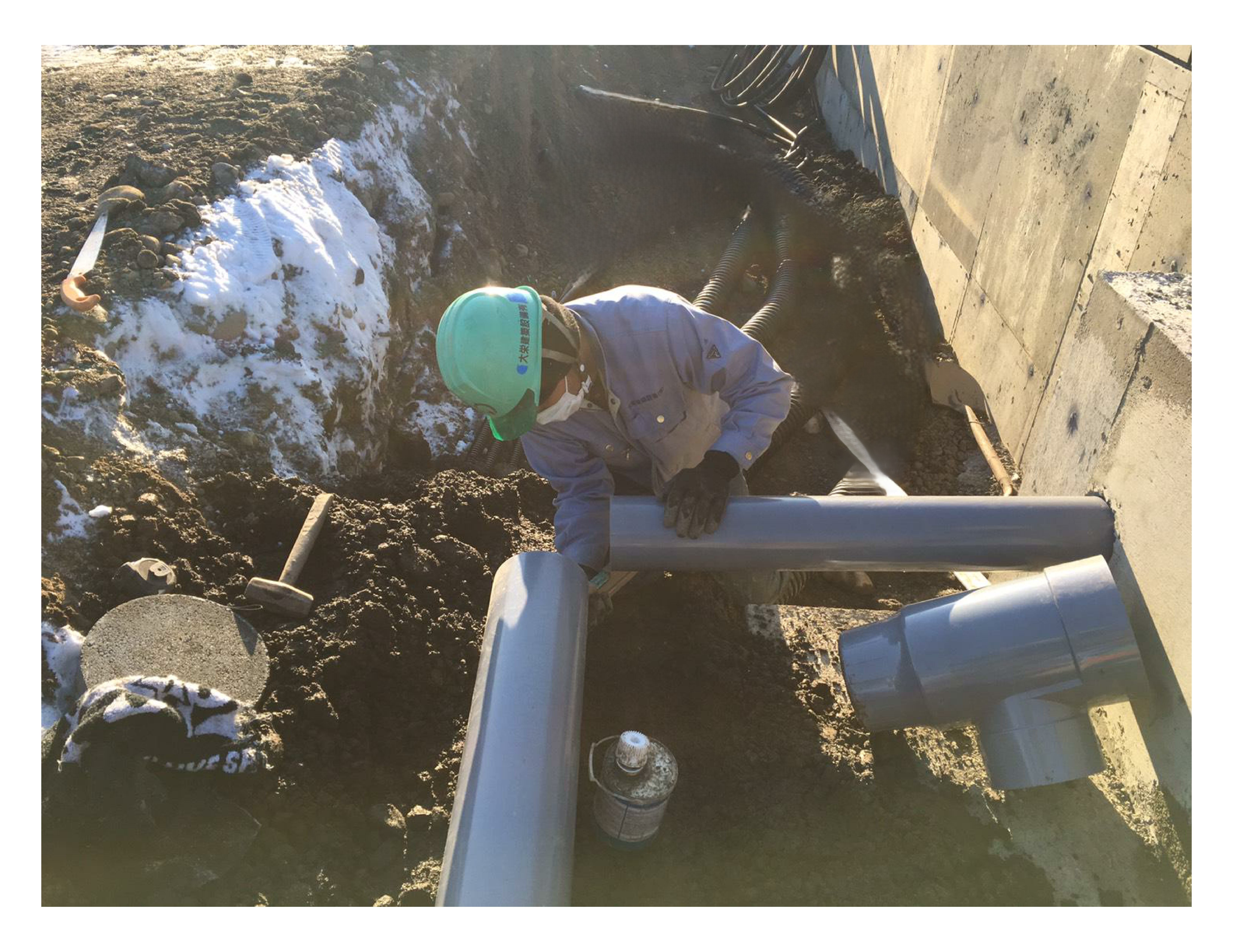 配管作業の様子